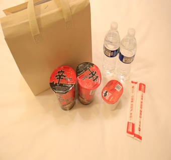 사이판 새벽 도착 완벽 가이드: 웰컴팩으로 숙소 이동과 유심 문제 한번에 해결하기